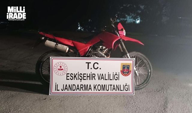 Çalıntı motosiklet ile yakalandılar