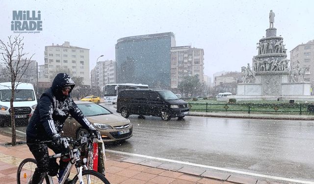 Dikkat! Gece yarısına kadar kar yağışı olacak