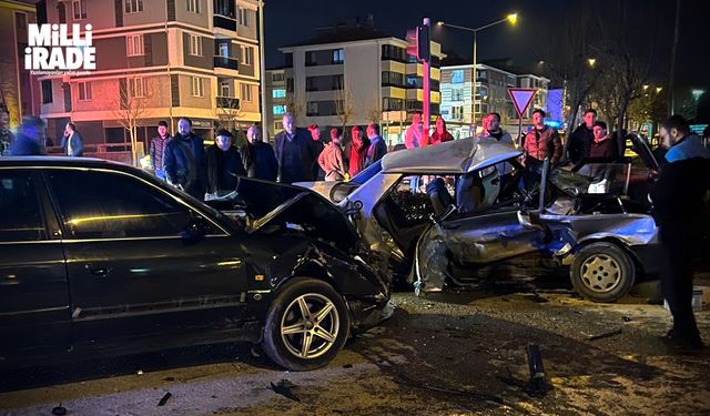 Feci kazada sürücü olay yerinden kaçtı