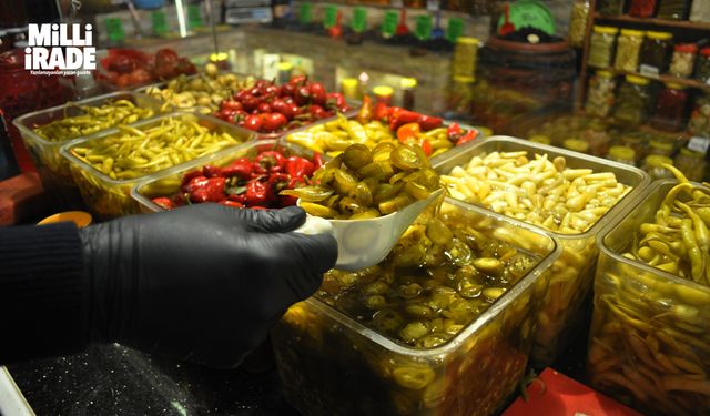 İftarlık turşulara vatandaştan yoğun ilgi