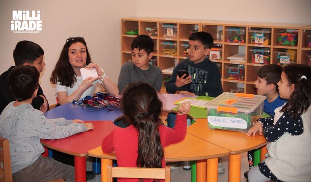 Depremzede çocuklar TÜDAM’da farklı atölyelerde eğitim alıyor (VİDEO HABER)