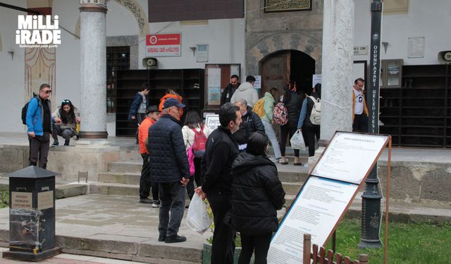 Ramazan ayında Kurşunlu Camii’nin ziyaretçi yoğunluğu arttı