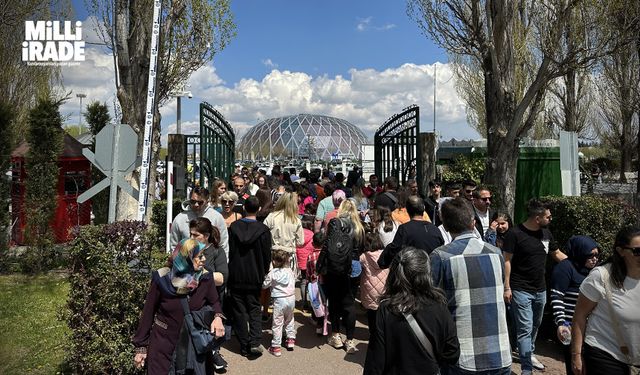 Eskişehir’deki parklarda bayram yoğunluğu