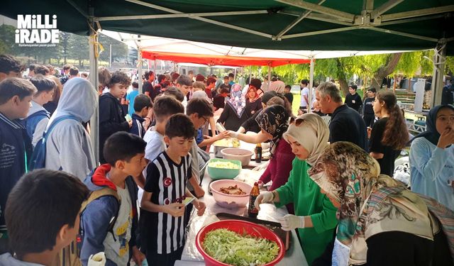 Depremzedeler için yardım panayırı düzenlendi