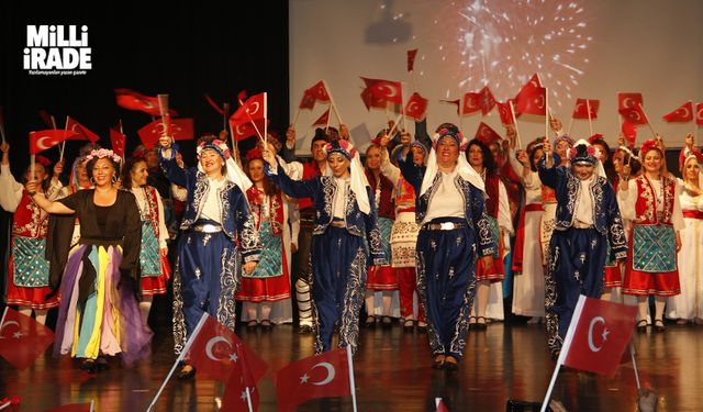 Depremzedeler için 'Umut Gecesi' yapıldı