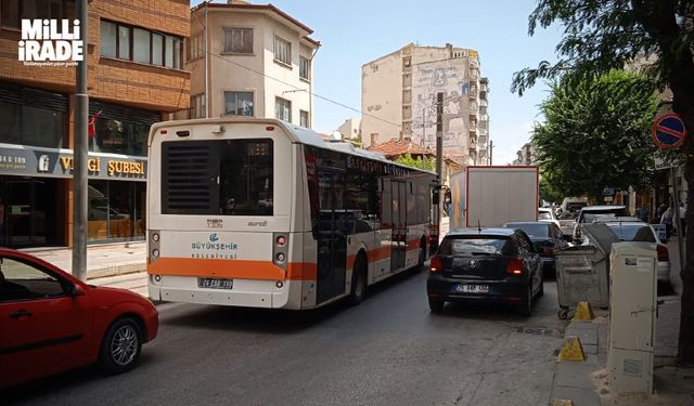 Bölge esnafından trafik sıkışıklığına 'dubalı’ çözüm önerisi