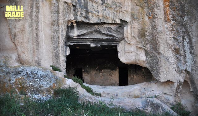 Eskişehir'de unutulan tarih: Saklı Yazılıkaya