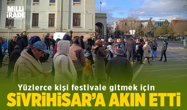 Yüzlerce vatandaş festivale gitmek için sıraya girdi