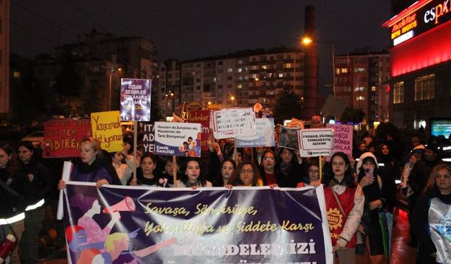 Kadınlardan Eskişehir'de 8 Mart yürüyüşü