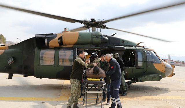 Kalp krizi geçiren vatandaş için helikopter kaldırıldı