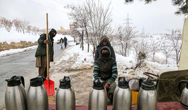 Soğuk hava nedeniyle 60 kişi hayatını kaybetti