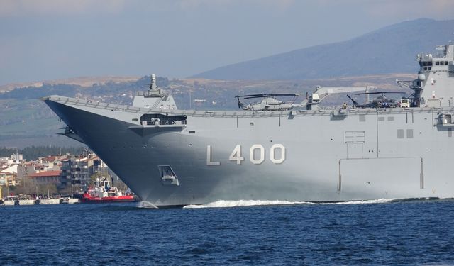 TCG Anadolu, 18 Mart törenleri için Çanakkale Boğazı’nda