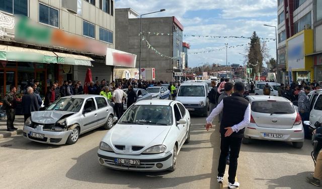 Kaza sonrası ortalık karıştı: 3 gözaltı