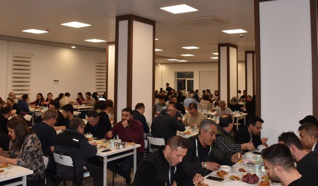 Hasta yakınlarıyla iftarda buluştular