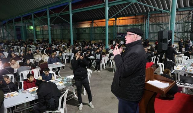 Kurt ve Ünlüce iftarda Gündoğdu sakinleri ile buluştu