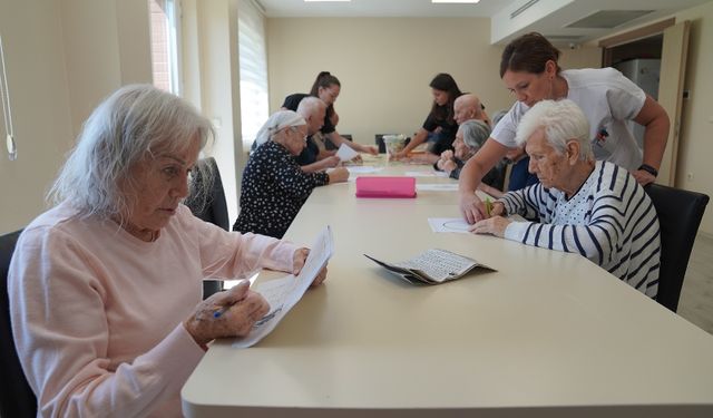 Tepebaşı'nın merkezinden 320 Alzheimer hastası yararlandı