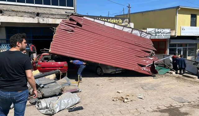 Freni boşalan kamyon dehşet saçtı