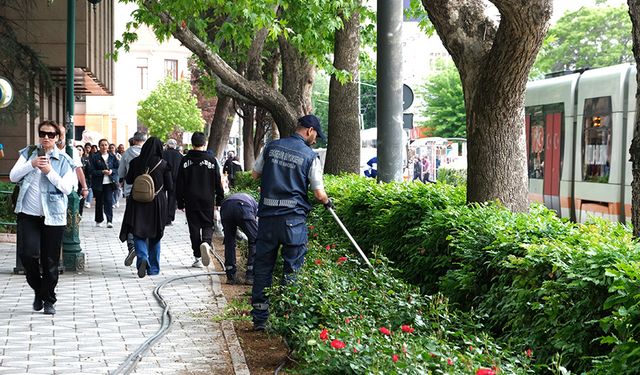 İnşaat ve temizlik işçileri 1 Mayıs'ı çalışarak geçirdi