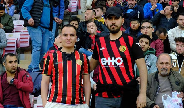 Eskişehirspor taraftarı Anadolu'yu yalnız bırakmadı