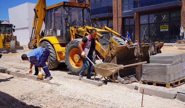 Tepebaşı’nda üstyapı çalışmaları sürüyor