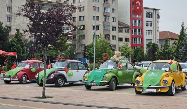 Eskişehir Yeşilay Şubesi, 19 Mayıs'ı Eskivos Kulübü ile kutladı