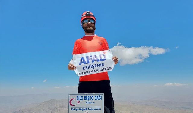 AFAD'dan , Cilo Dağı zirvesine tırmanan personele tebrik