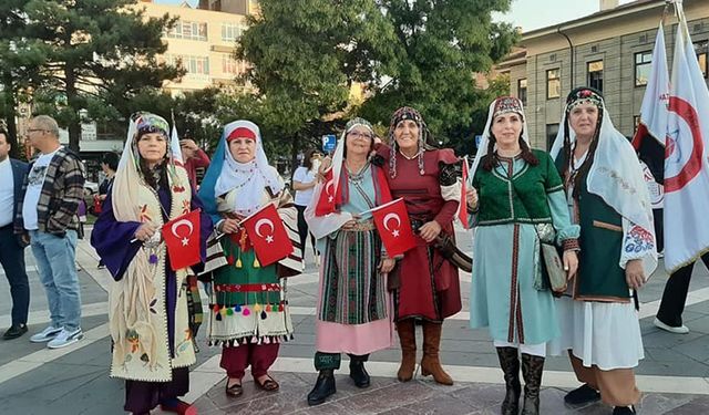 Eskişehir’de ‘Bacıyan-ı Rum Fatma Bacı’ tarihi drama tiyatro oyunu ilgi gördü