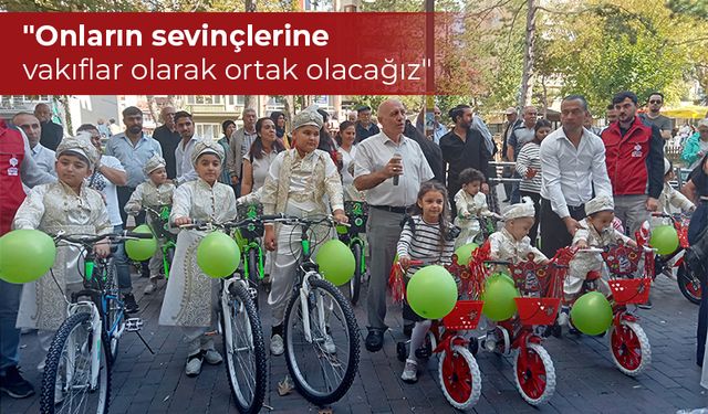 Hayırseverler 20 yetim çocuğa unutulmaz bir gün yaşattı