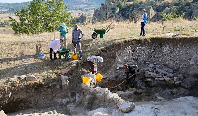 Midas Kale'de Friglere ait ocak ve fırınlar bulundu