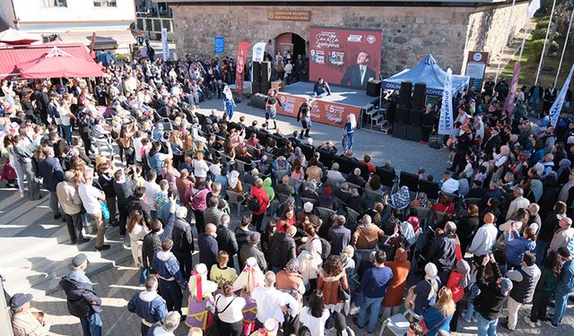 Cumhuriyet coşkusu festivallerle kutlanıyor