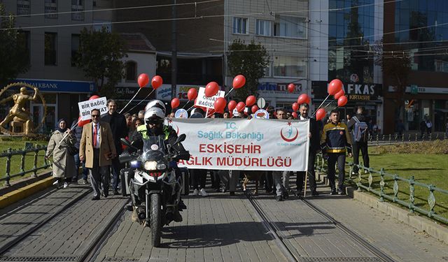 Organ Bağışı Haftası kapsamında farkındalık yürüyüşü düzenlendi