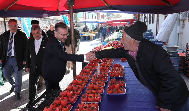 Vali Aksoy, semt pazarını ziyaret etti