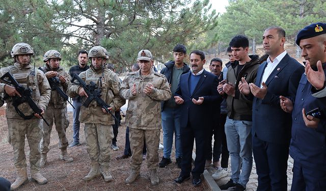 Komandolar Günyüzü ilçesinde arama tarama faaliyeti gerçekleştirdi