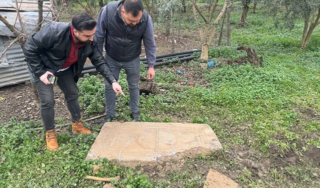 Tarlayı sürerken Lahit bulundu