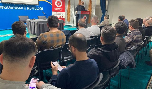 Afyonkarahisar’da Baba Okulu Seminerleri Başladı