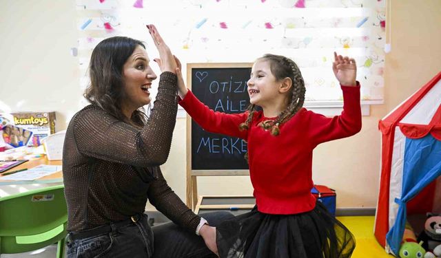 Aile Danışma Merkezinde otizmli bireylere yönelik eğitimler devam ediyor