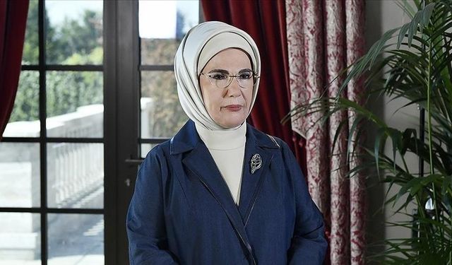 Emine Erdoğan, "Hayata Köprü Sanat Projesi"ne Katılan Çocukların Başarısını Kutladı