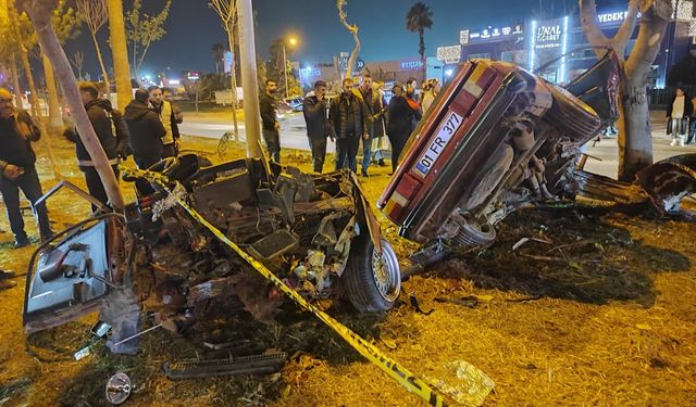 Adana’da ikiye bölünen otomobilde ölü sayısı 2’ye yükseldi