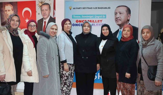 AK Parti Seyitgazi Kadın Kolları’nda devir teslim töreni