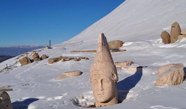 Nemrut'un güzelliği herkesi kendine hayran bırakıyor