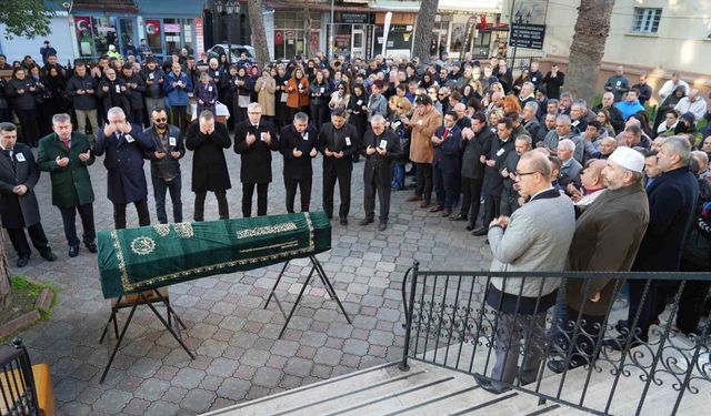 Öğrenciler ve eğitimciler Milli Eğitim Şube Müdüründen karne müjdesi beklerken ölüm haberini aldılar