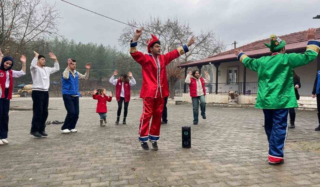 Ula’da minik yetenekler sanat ve sporla şekilleniyor