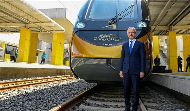 Bakan Uraloğlu: “Gaziray tren setleri  önemli kilometre taşı”