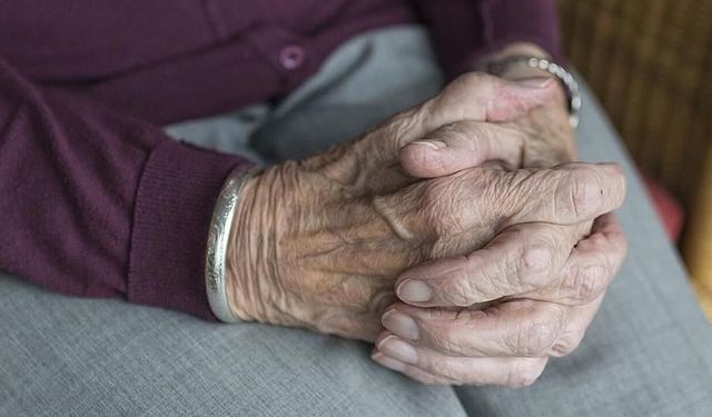 Yaşlanma Korkusunun Temelinde Değer Görmeme Endişesi Yatıyor