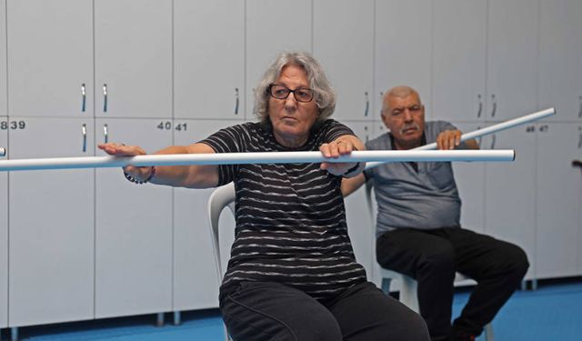 Parkinson hastaları sporla hayata bağlanıyor