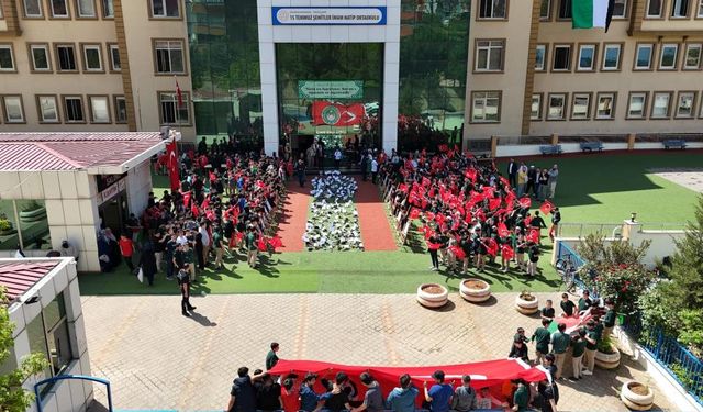 'Gazze'ye özgürlük' etkinliğinde duygusal anlar