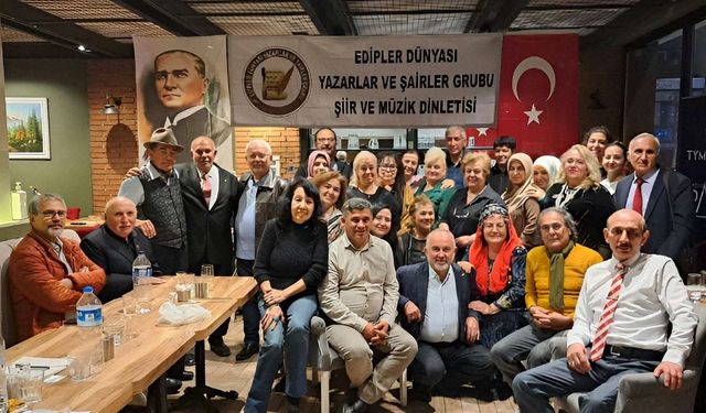 Şairler ve ozanlar Eskişehir'in tarihi eserlerine hayran kaldı