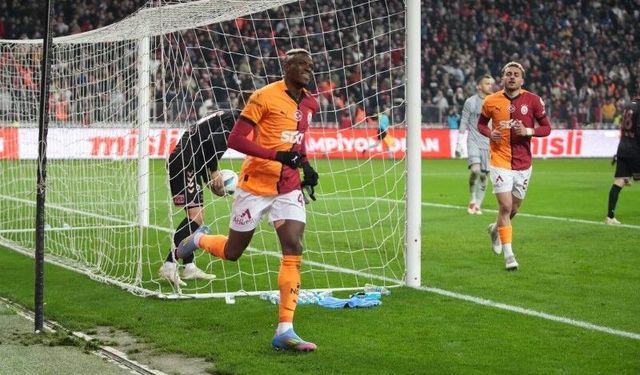 Galatasaray'da Barcelona Maçına Victor Osimhen kararı!