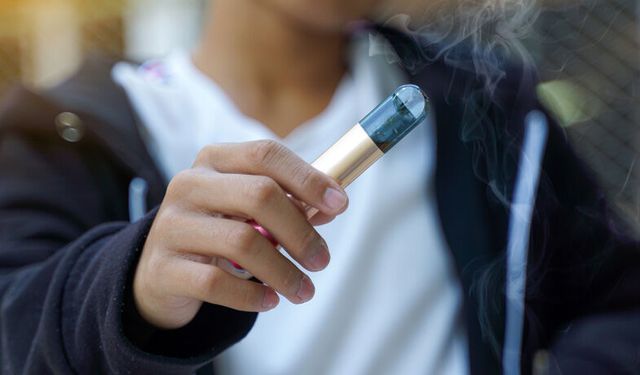 E-Sigara Bağımlılığı Gençleri Tehdit Ediyor