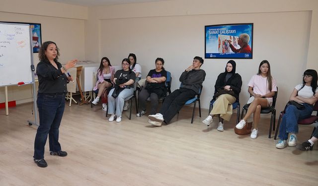 Gençlere Toplumsal Cinsiyet Eşitliği Ve Flört Şiddeti Anlatıldı